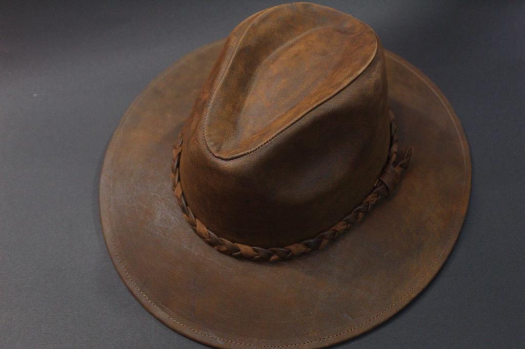 SOMBRERO EXPLORER ORO VIEJO